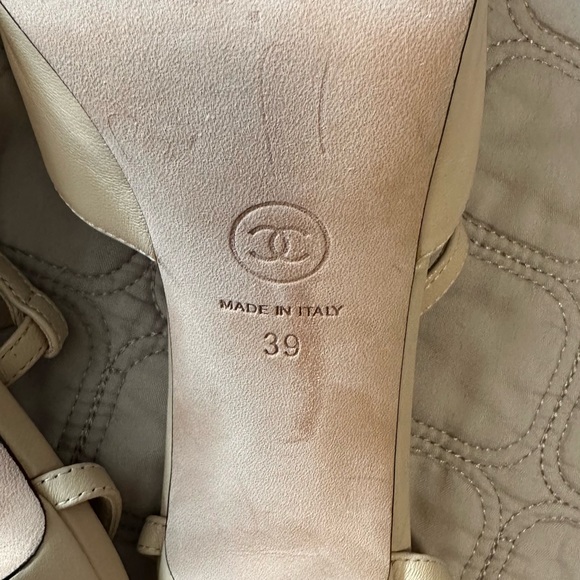 CHANEL SHOES - Picture 7 of 7